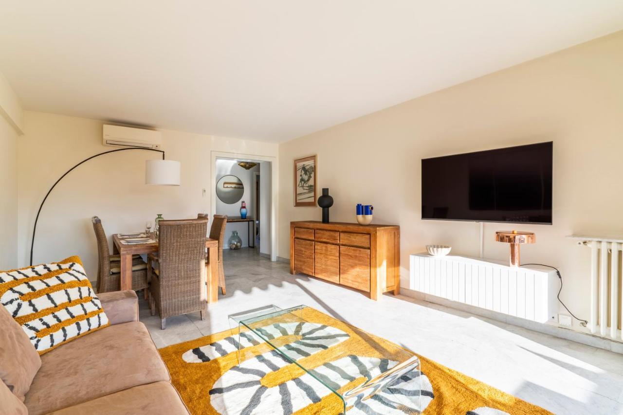 Le Mistral - Appt Avec Deux Balcons A Канни Екстер'єр фото